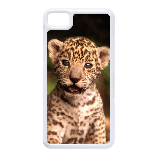 little leopard on the leaves Case for Black Berry Z10